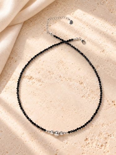 Naszyjnik Essentia Black and silver  –  czarny turmalin