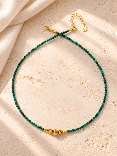 Naszyjnik Essentia Malachite and gold  –  malachit 